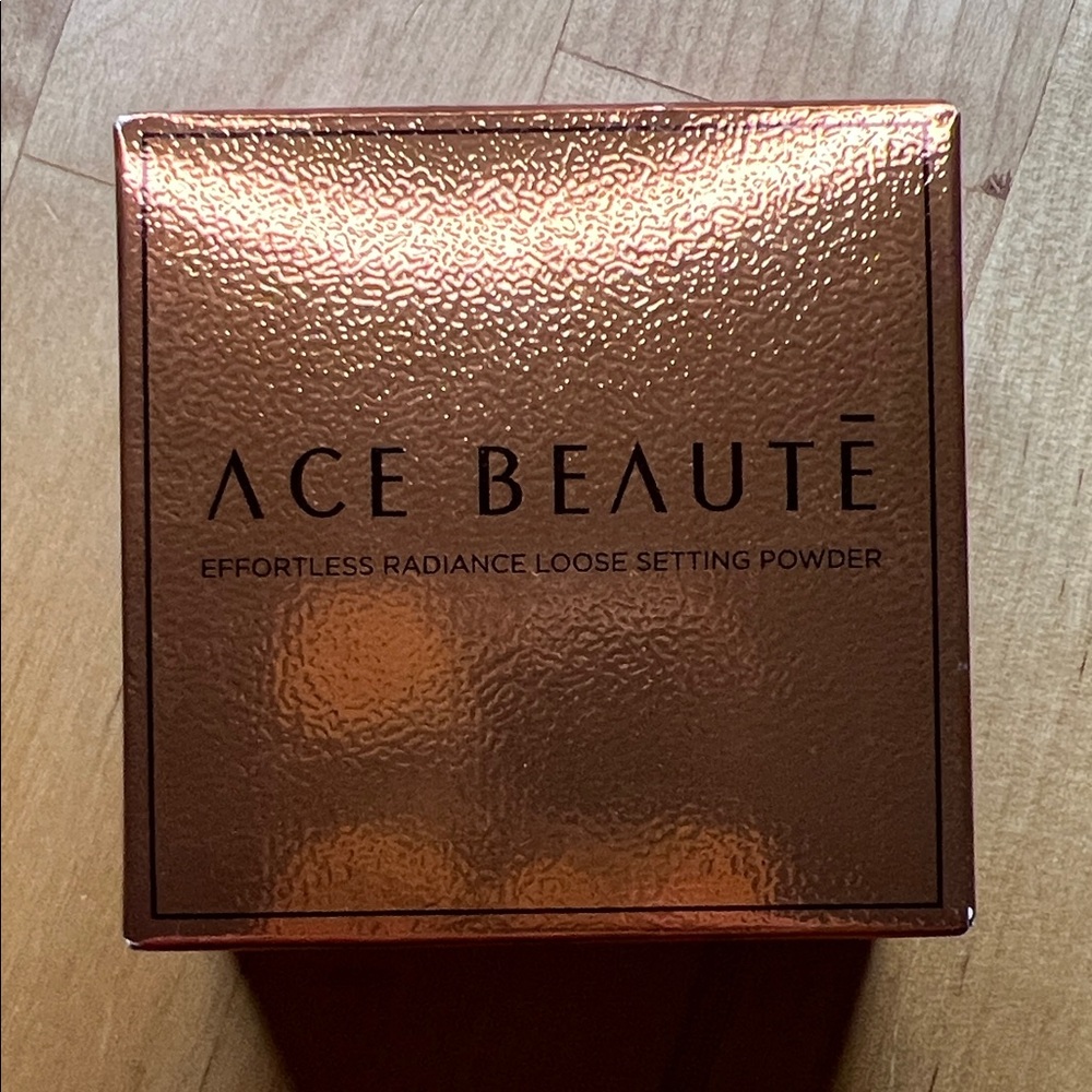 Ace Beaute Effortless Radiance Loose Setting Powder - Medium